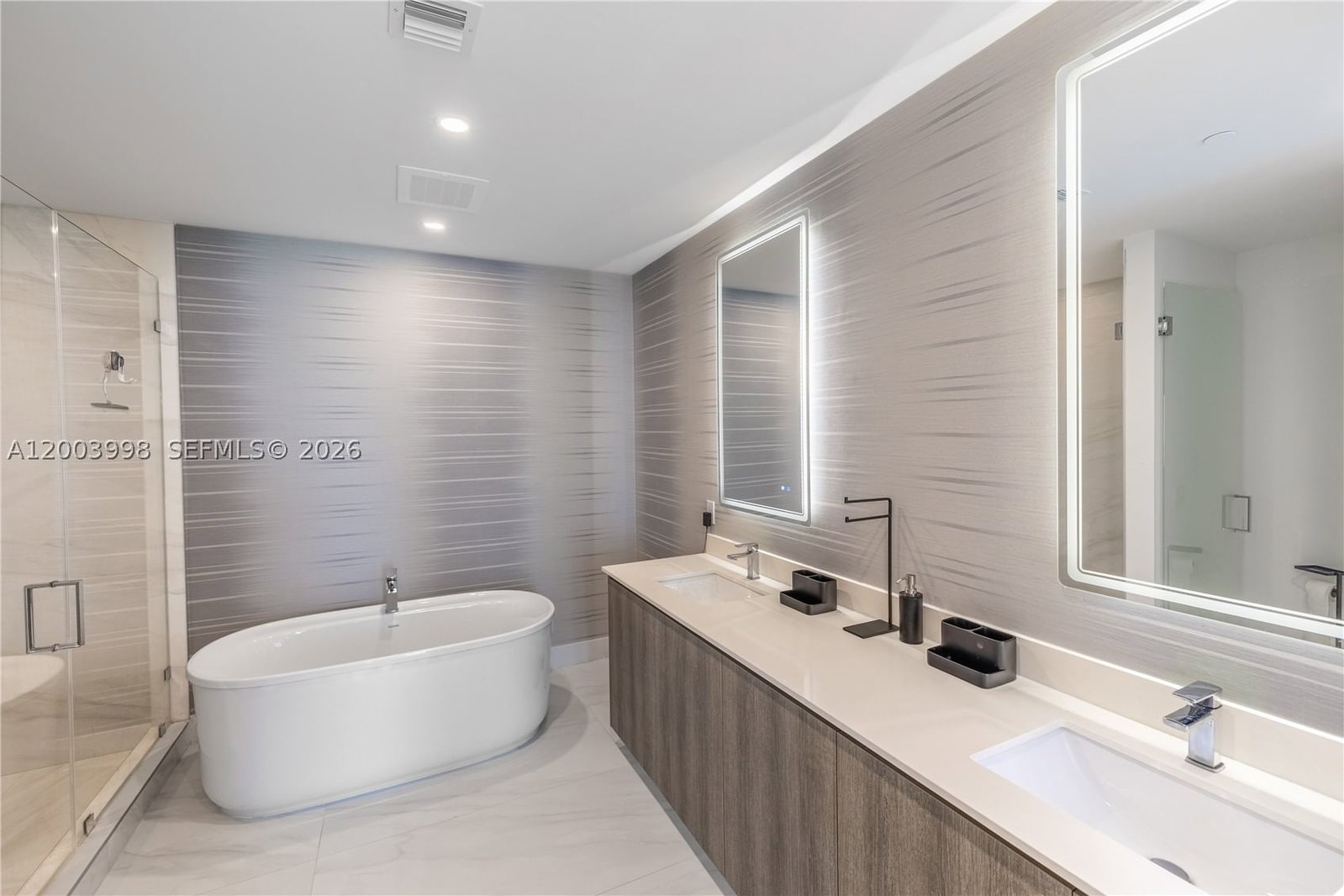 Real estate property located at 17550 Collins Ave #1202, Miami-dade, Aurora, Sunny Isles Beach, FL