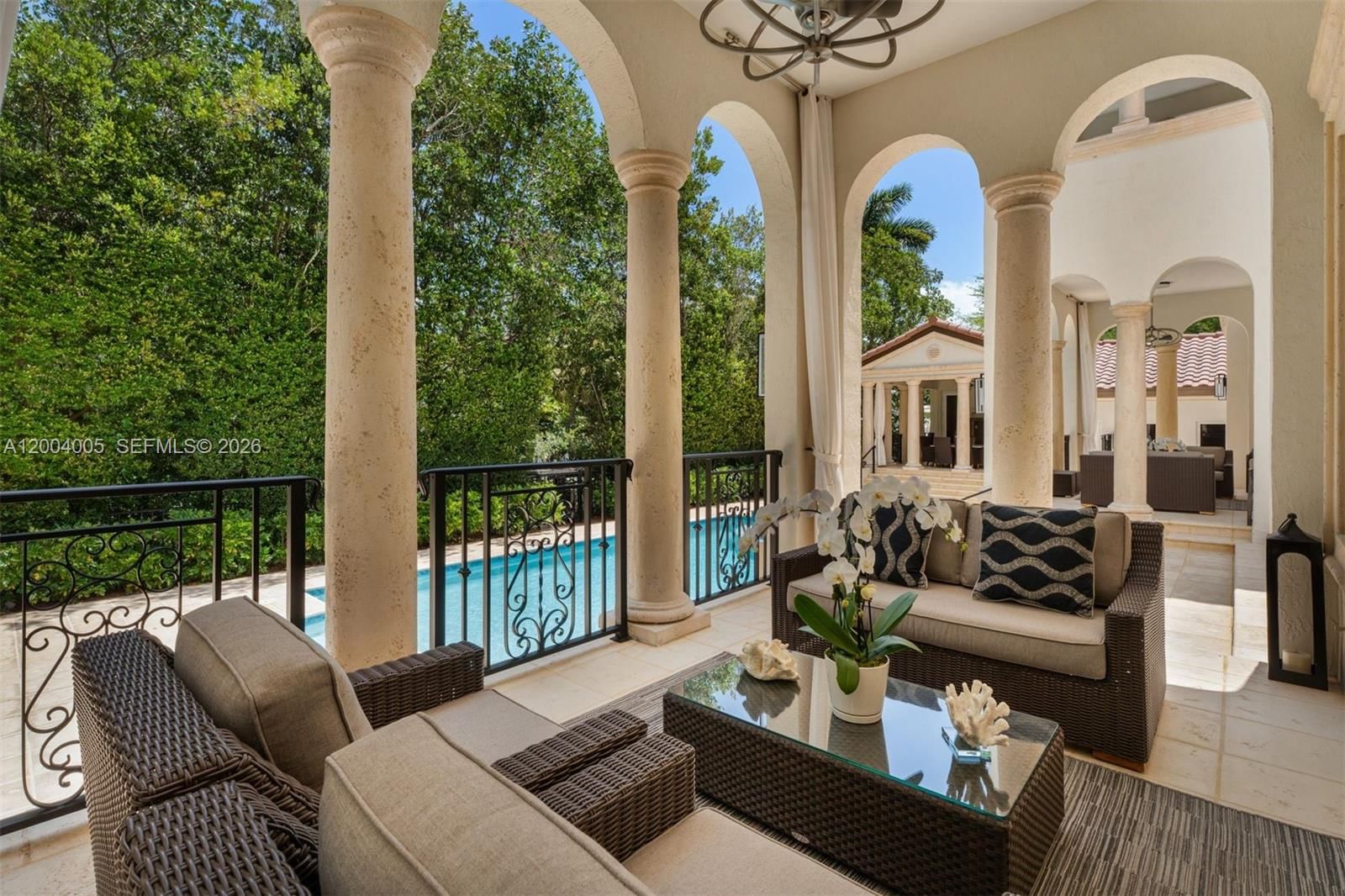 Real estate property located at 255 Cocoplum Rd, Miami-dade, Cocoplum Sec 1, Coral Gables, FL