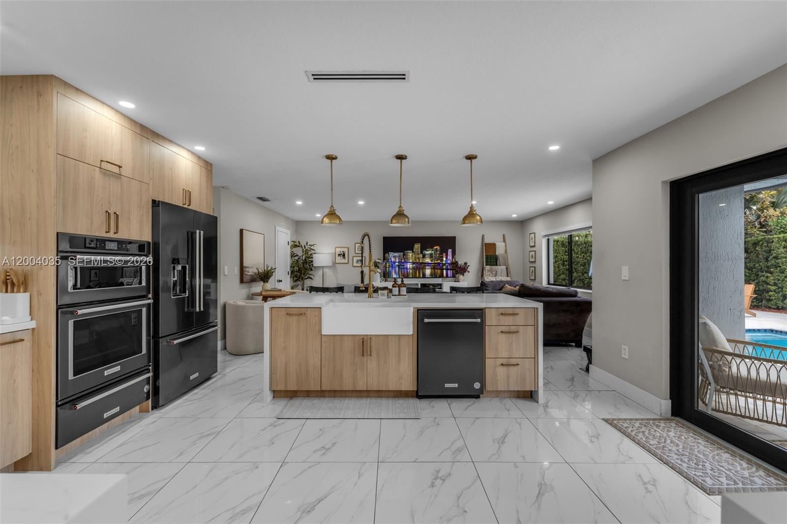 Real estate property located at 15465 114 ST, Miami-dade, Hammocks Shores, Miami, FL