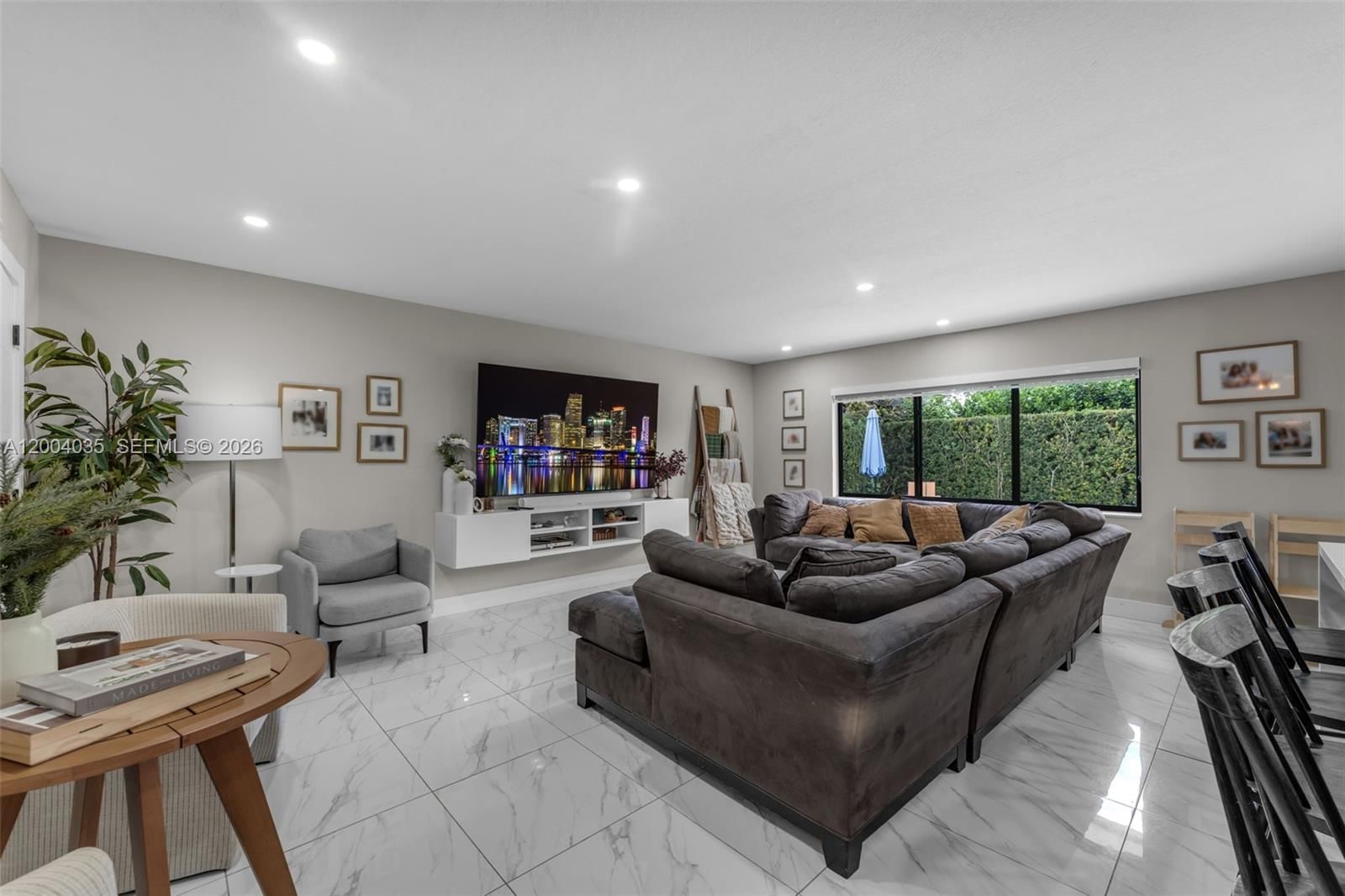 Real estate property located at 15465 114 ST, Miami-dade, Hammocks Shores, Miami, FL