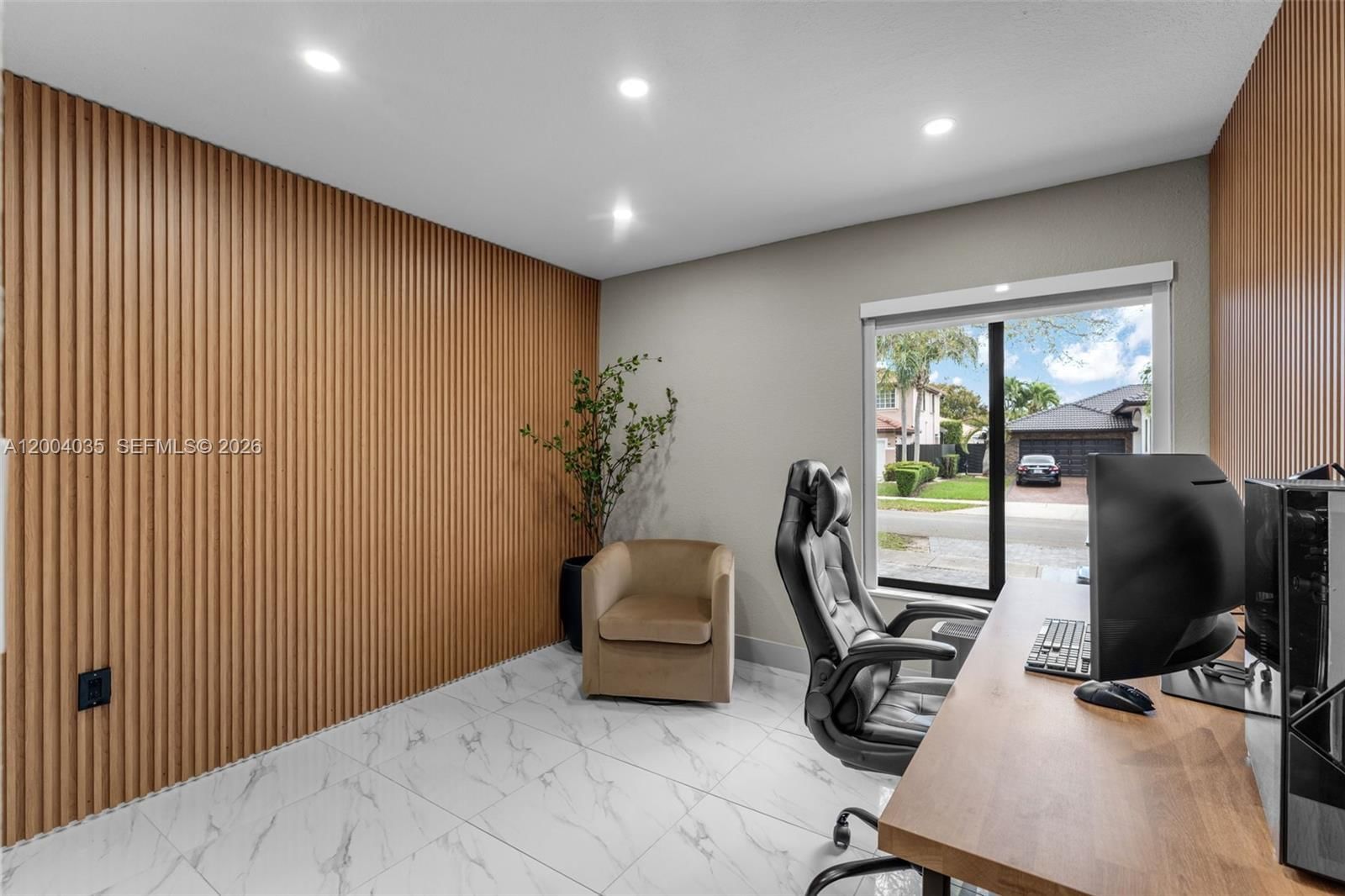 Real estate property located at 15465 114 ST, Miami-dade, Hammocks Shores, Miami, FL