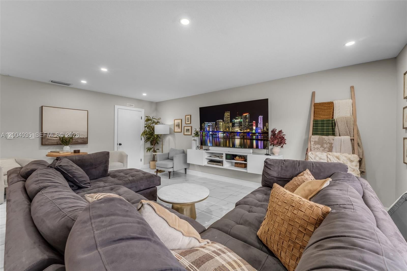 Real estate property located at 15465 114 ST, Miami-dade, Hammocks Shores, Miami, FL