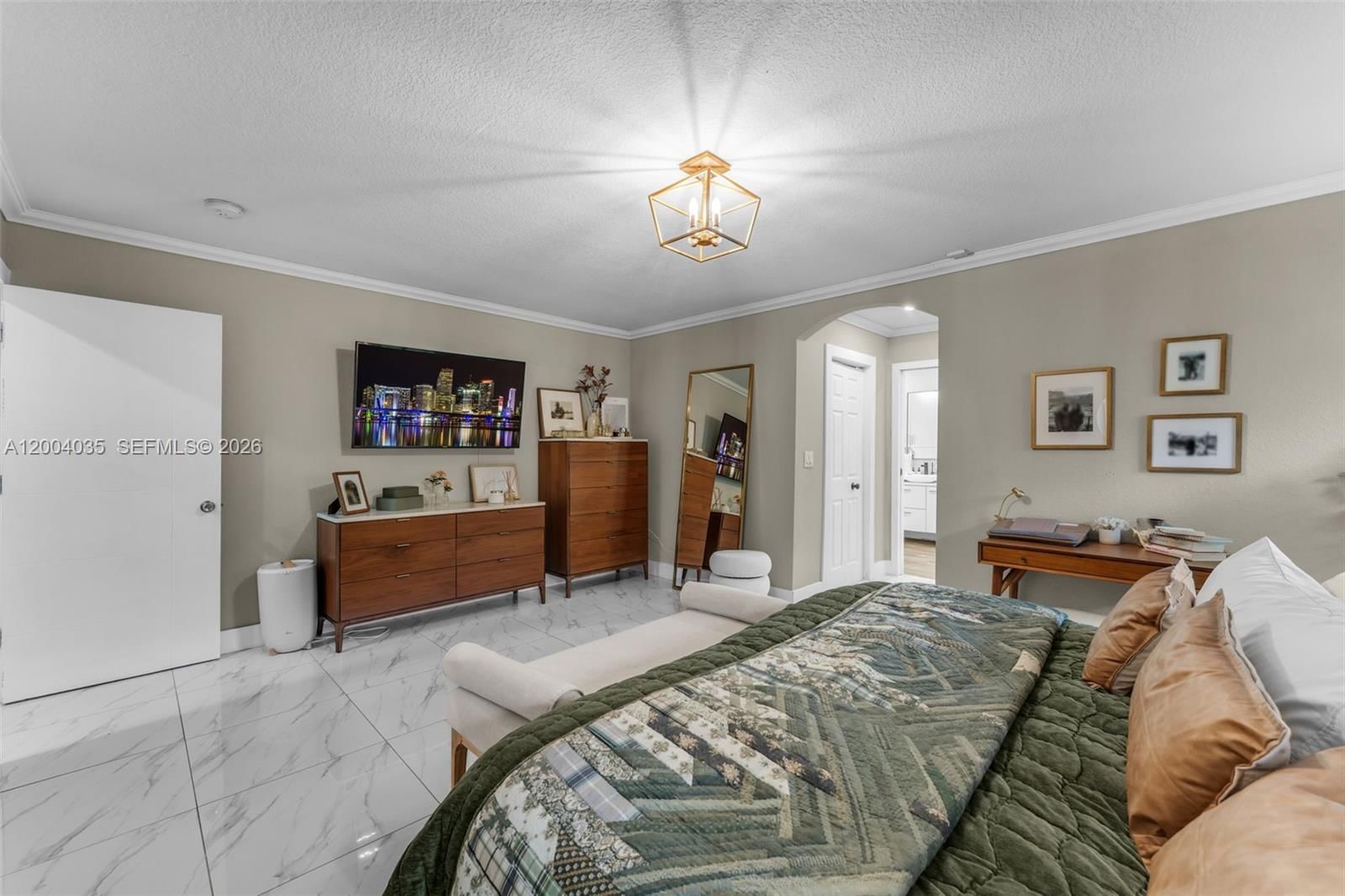 Real estate property located at 15465 114 ST, Miami-dade, Hammocks Shores, Miami, FL