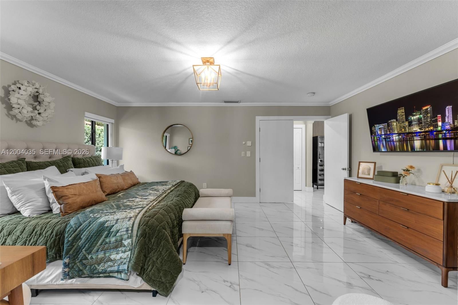 Real estate property located at 15465 114 ST, Miami-dade, Hammocks Shores, Miami, FL