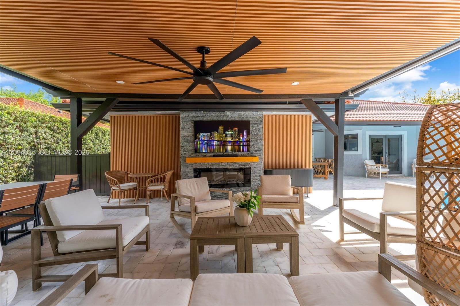 Real estate property located at 15465 114 ST, Miami-dade, Hammocks Shores, Miami, FL