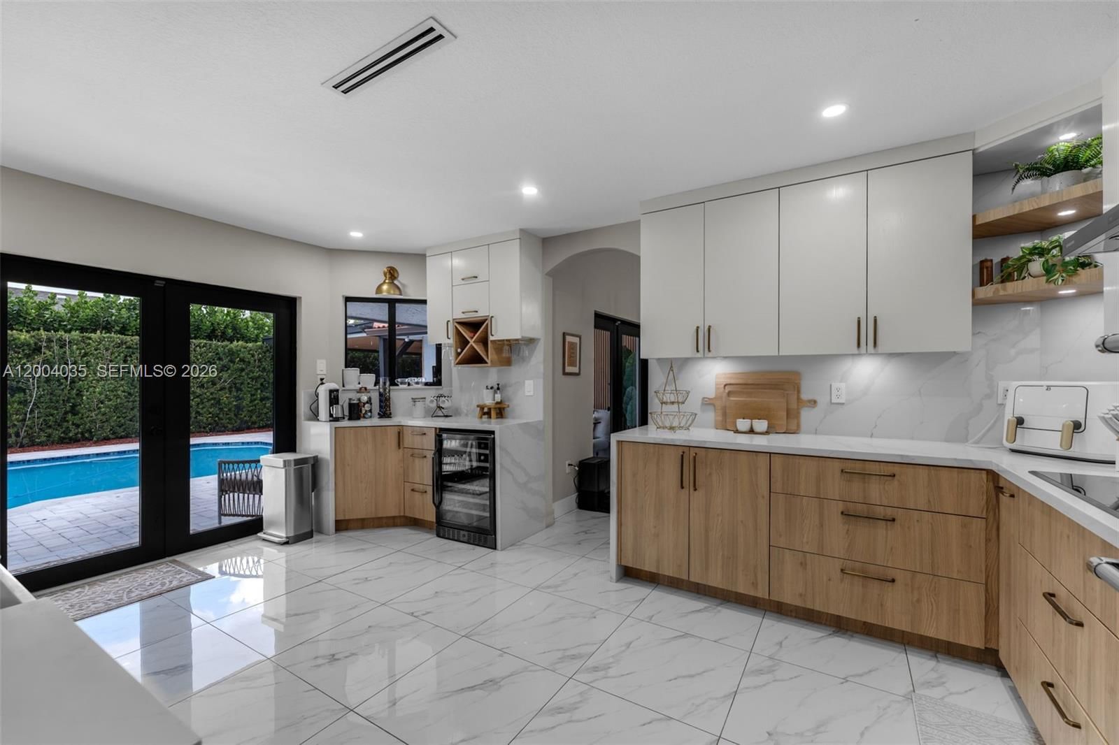 Real estate property located at 15465 114 ST, Miami-dade, Hammocks Shores, Miami, FL