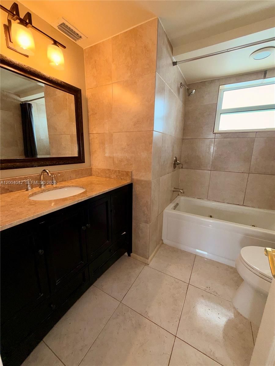 Real estate property located at 1075 Miami Gardens Dr #306, Miami-dade, Royal Bahamian West, Miami, FL