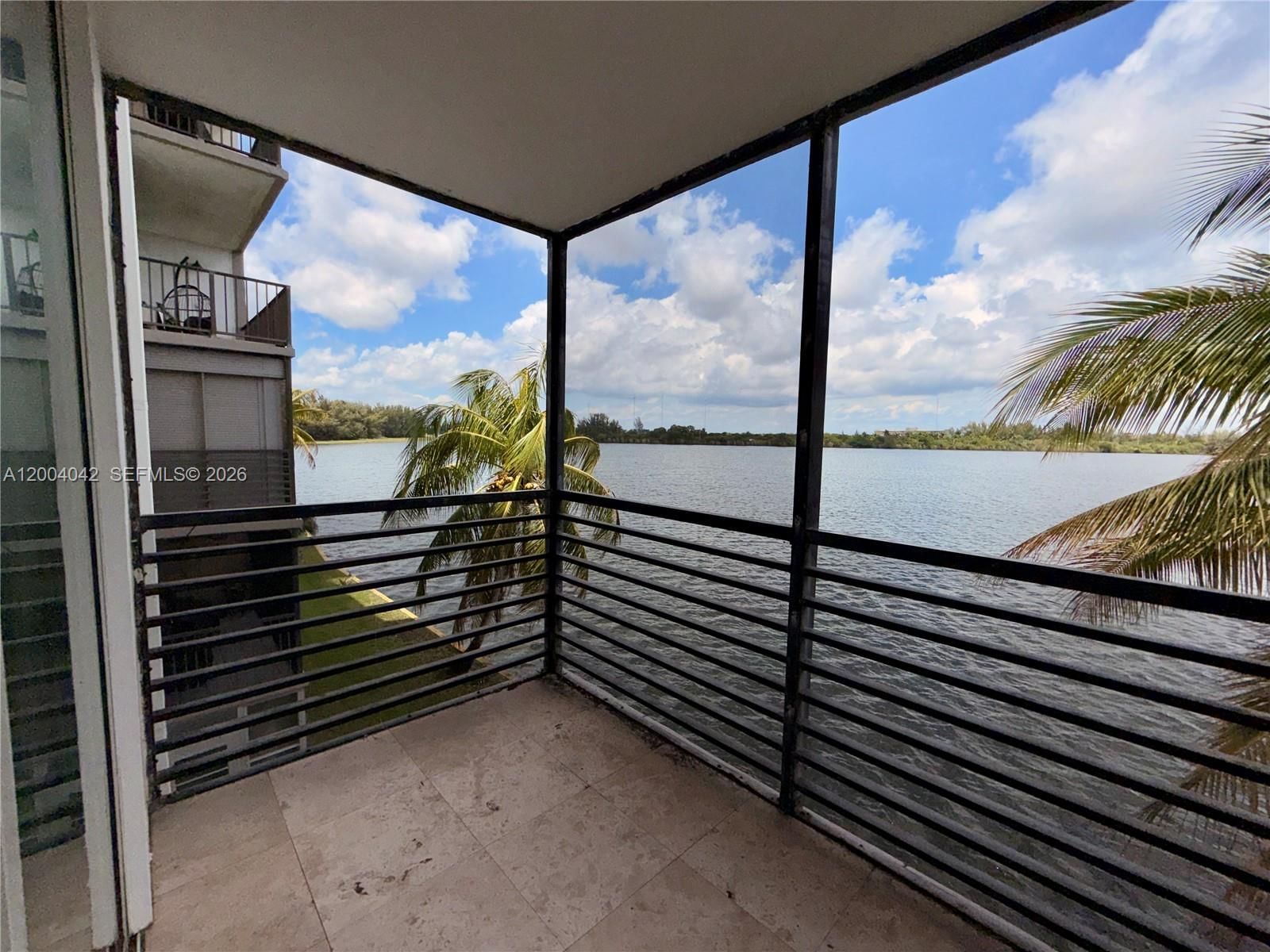 Real estate property located at 1075 Miami Gardens Dr #306, Miami-dade, Royal Bahamian West, Miami, FL