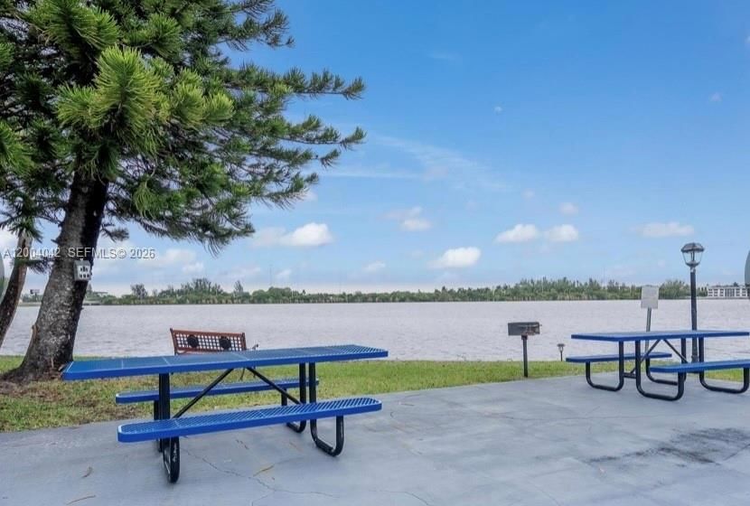 Real estate property located at 1075 Miami Gardens Dr #306, Miami-dade, Royal Bahamian West, Miami, FL