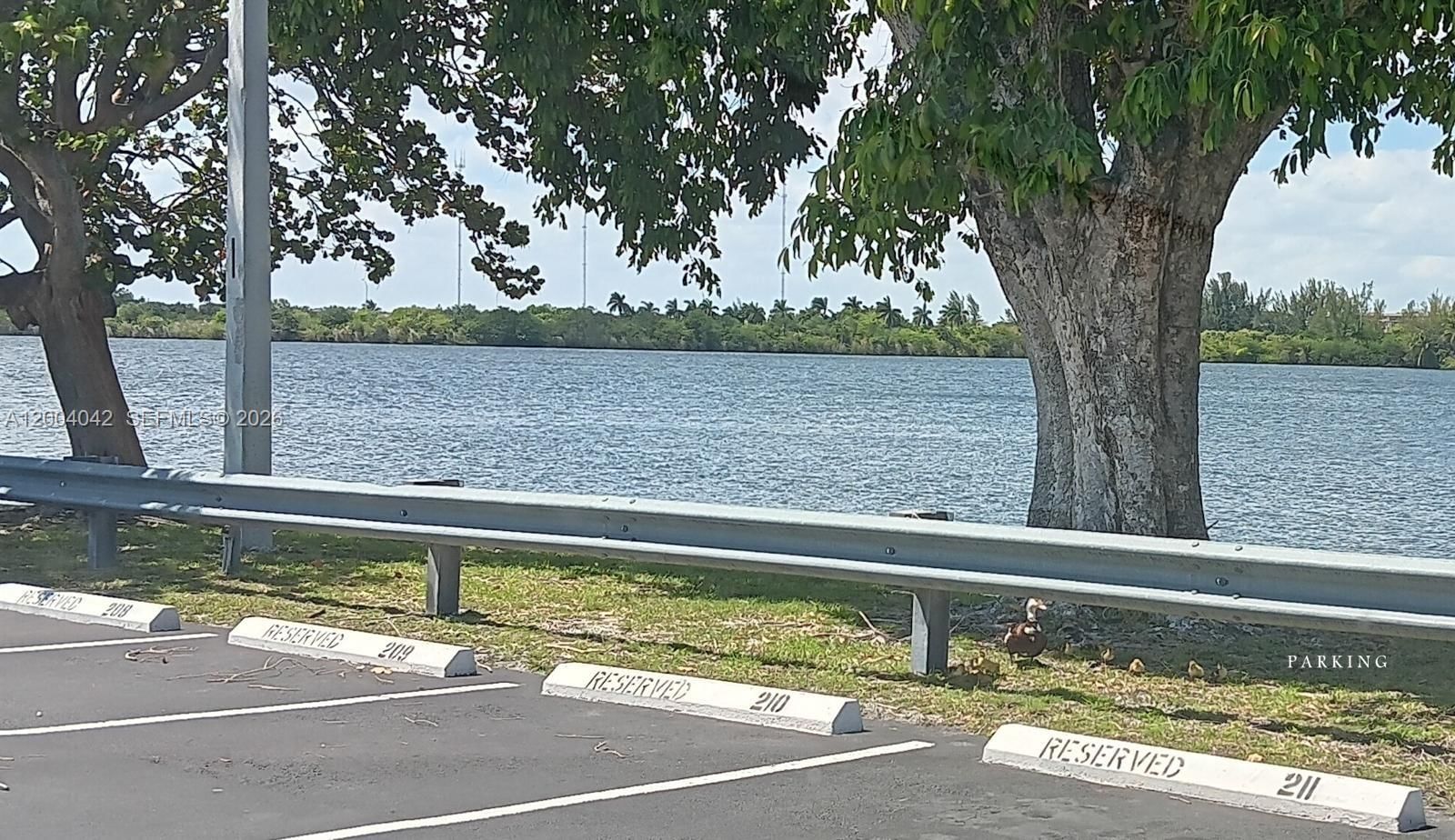 Real estate property located at 1075 Miami Gardens Dr #306, Miami-dade, Royal Bahamian West, Miami, FL