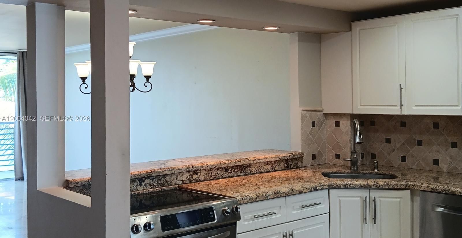 Real estate property located at 1075 Miami Gardens Dr #306, Miami-dade, Royal Bahamian West, Miami, FL