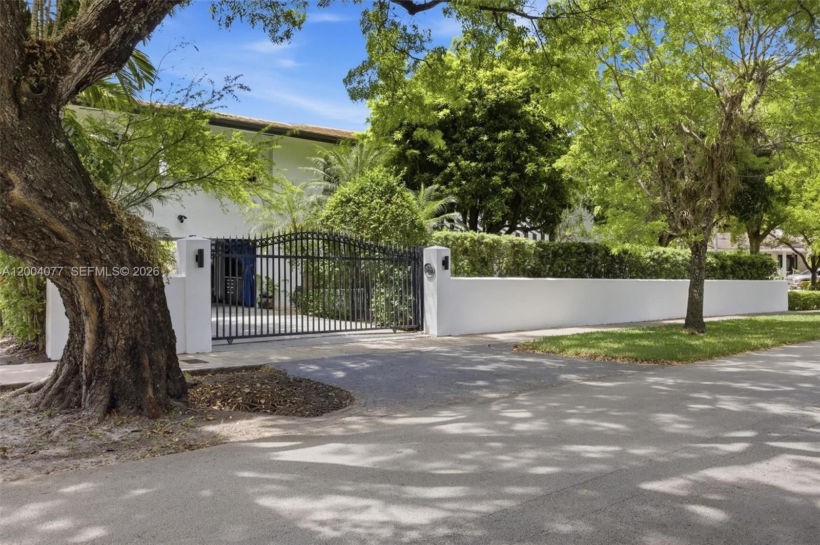 Real estate property located at 1103 Pizarro St, Miami-dade, Coral Gables Granada Sec, Coral Gables, FL