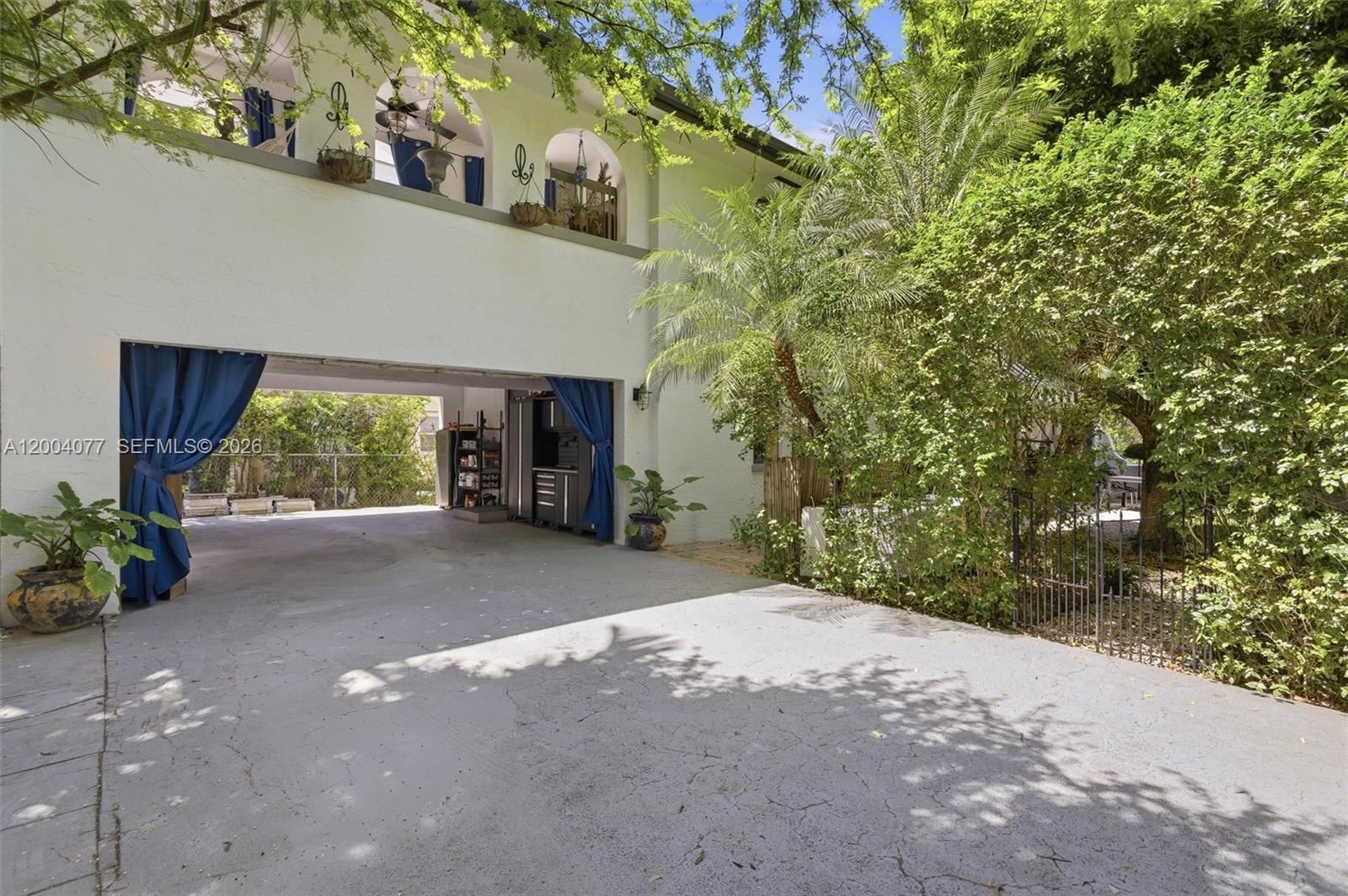 Real estate property located at 1103 Pizarro St, Miami-dade, Coral Gables Granada Sec, Coral Gables, FL