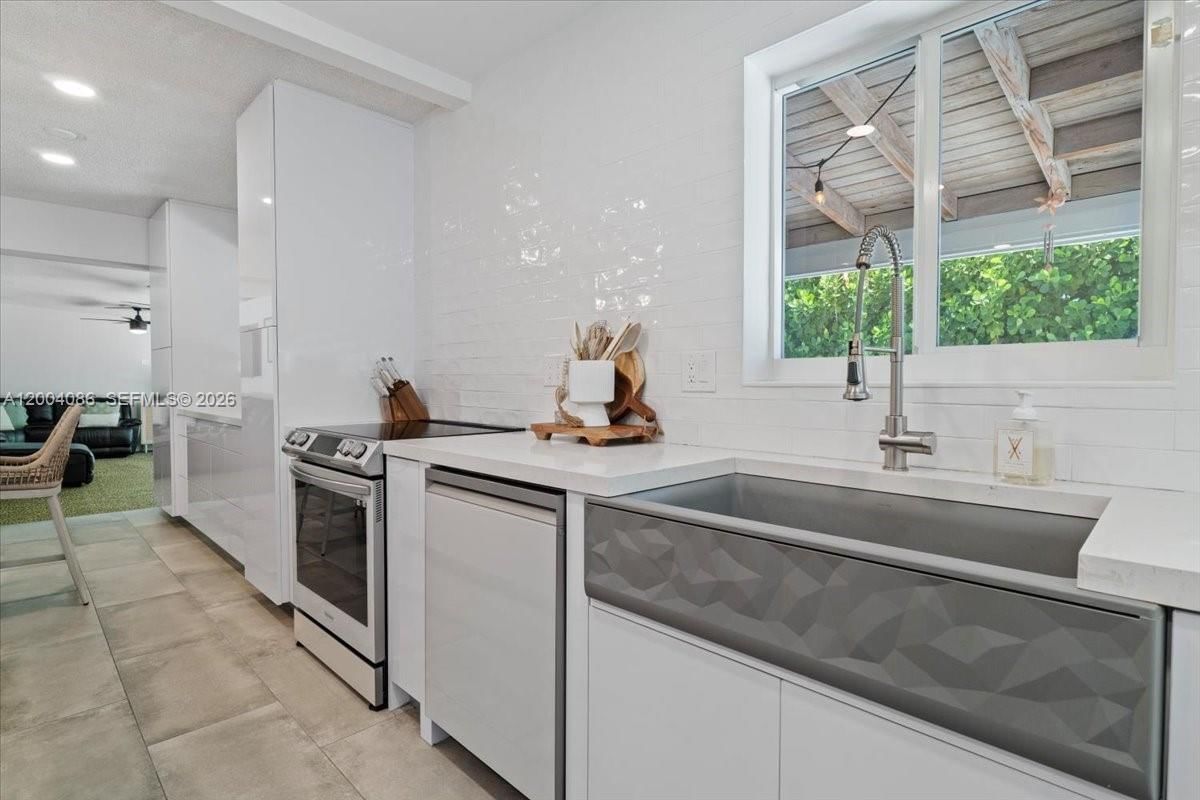 Real estate property located at 2632 35th St, Broward, Coral Ridge Country Club, Fort Lauderdale, FL