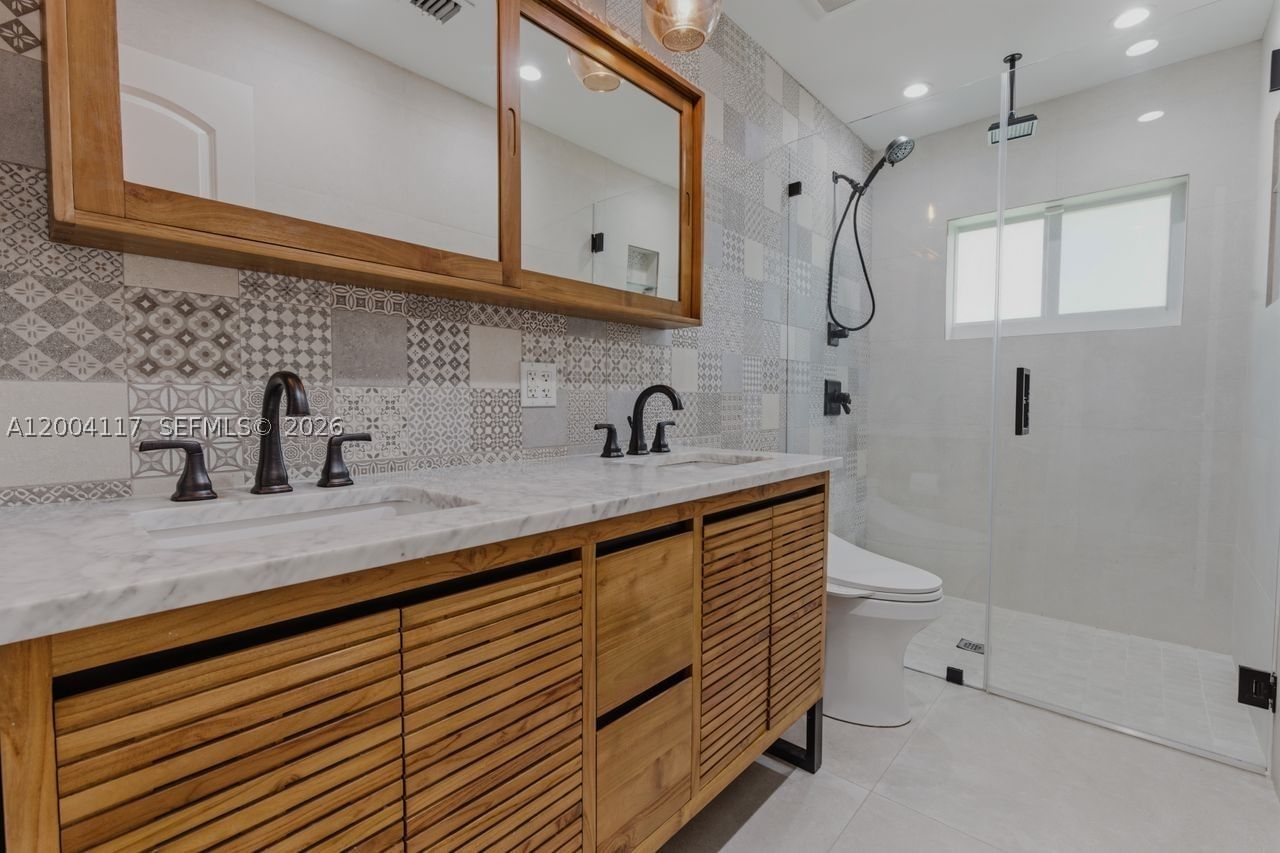 Real estate property located at 9870 96th St, Miami-dade, Kendale South Sec 1, Miami, FL