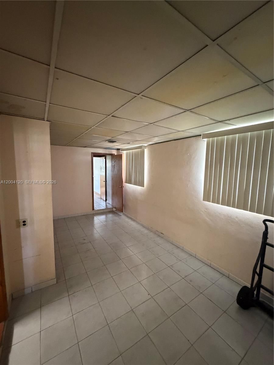 Real estate property located at 10910 40th St, Miami-dade, Westwood Lake 2nd Addn, Miami, FL