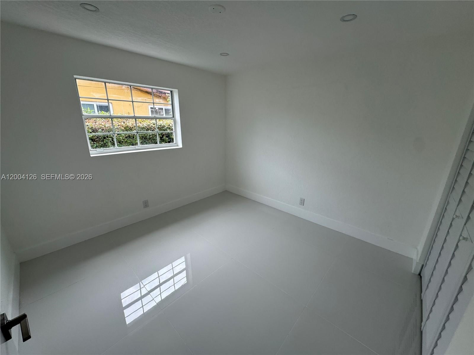 Real estate property located at 8064 14th Ave, Miami-dade, Palm Springs Lakes 2nd Ad, Hialeah, FL