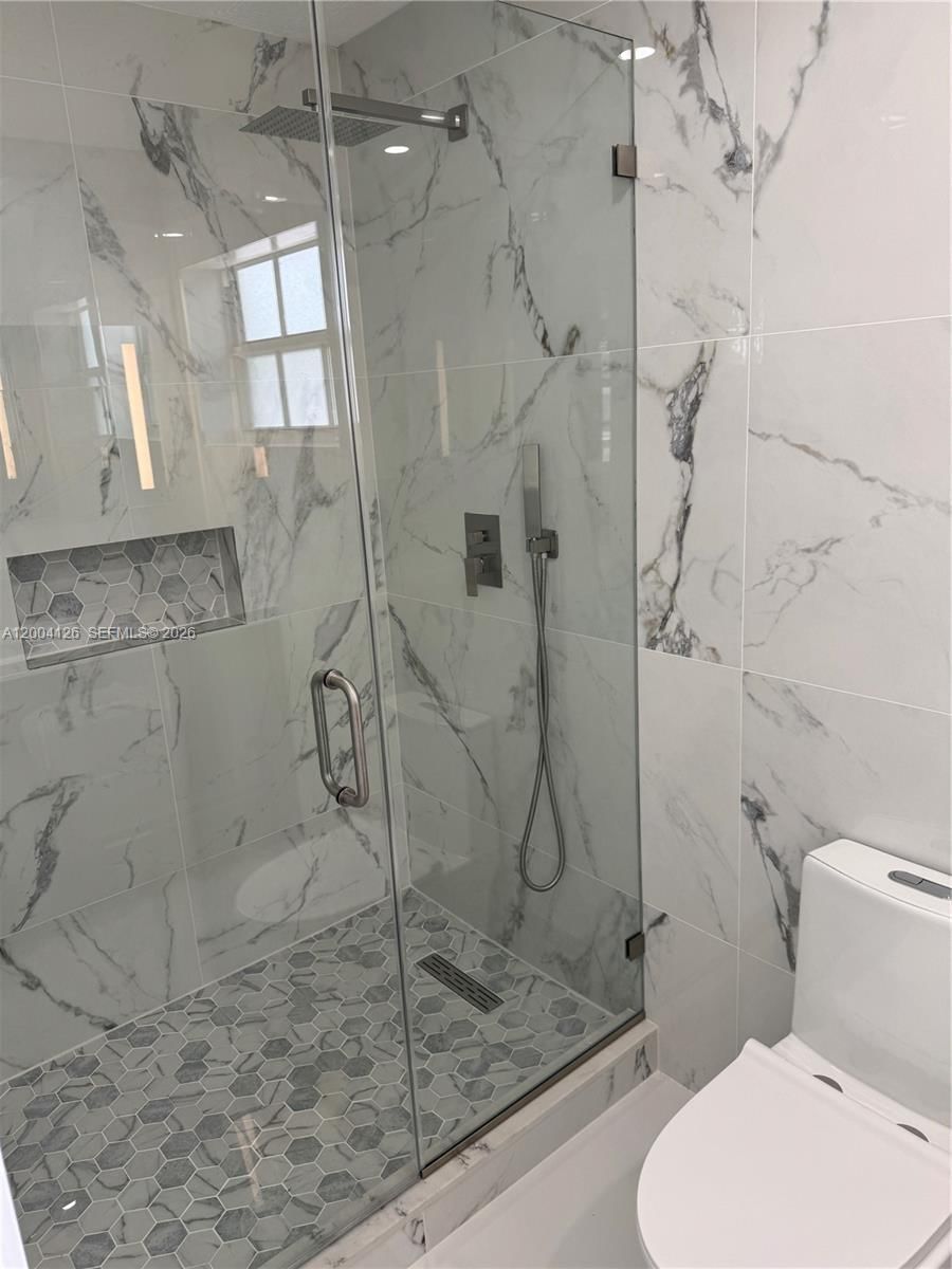 Real estate property located at 8064 14th Ave, Miami-dade, Palm Springs Lakes 2nd Ad, Hialeah, FL