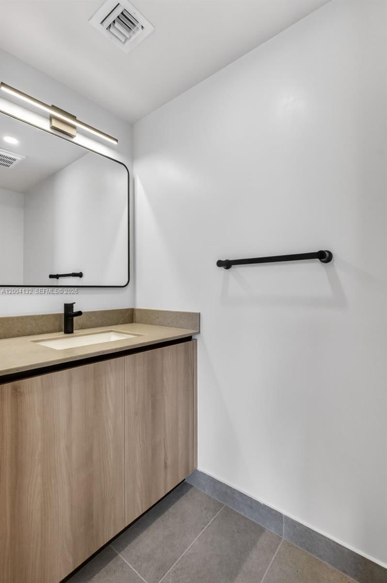 Real estate property located at 121 5th Steet #3313, Miami-dade, 501 First Residences, Miami, FL