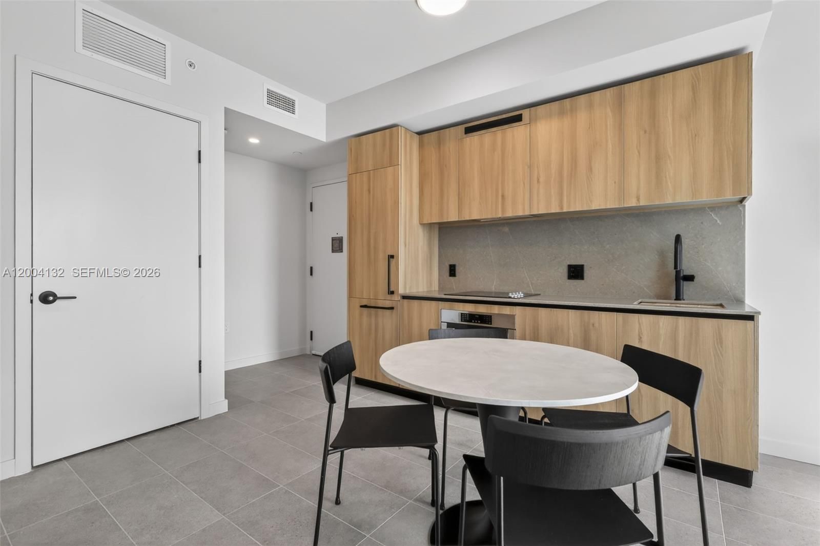 Real estate property located at 121 5th Steet #3313, Miami-dade, 501 First Residences, Miami, FL