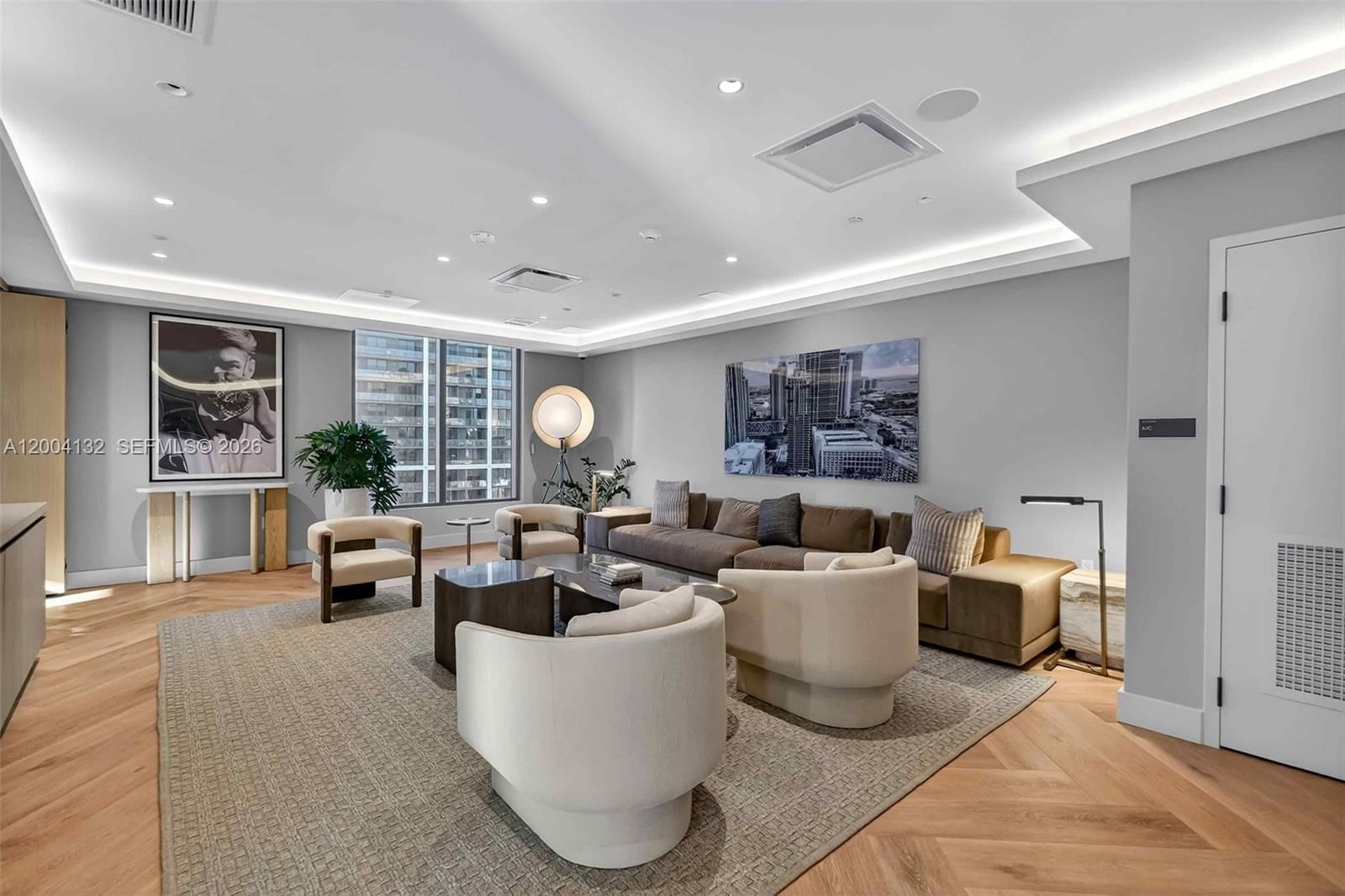 Real estate property located at 121 5th Steet #3313, Miami-dade, 501 First Residences, Miami, FL