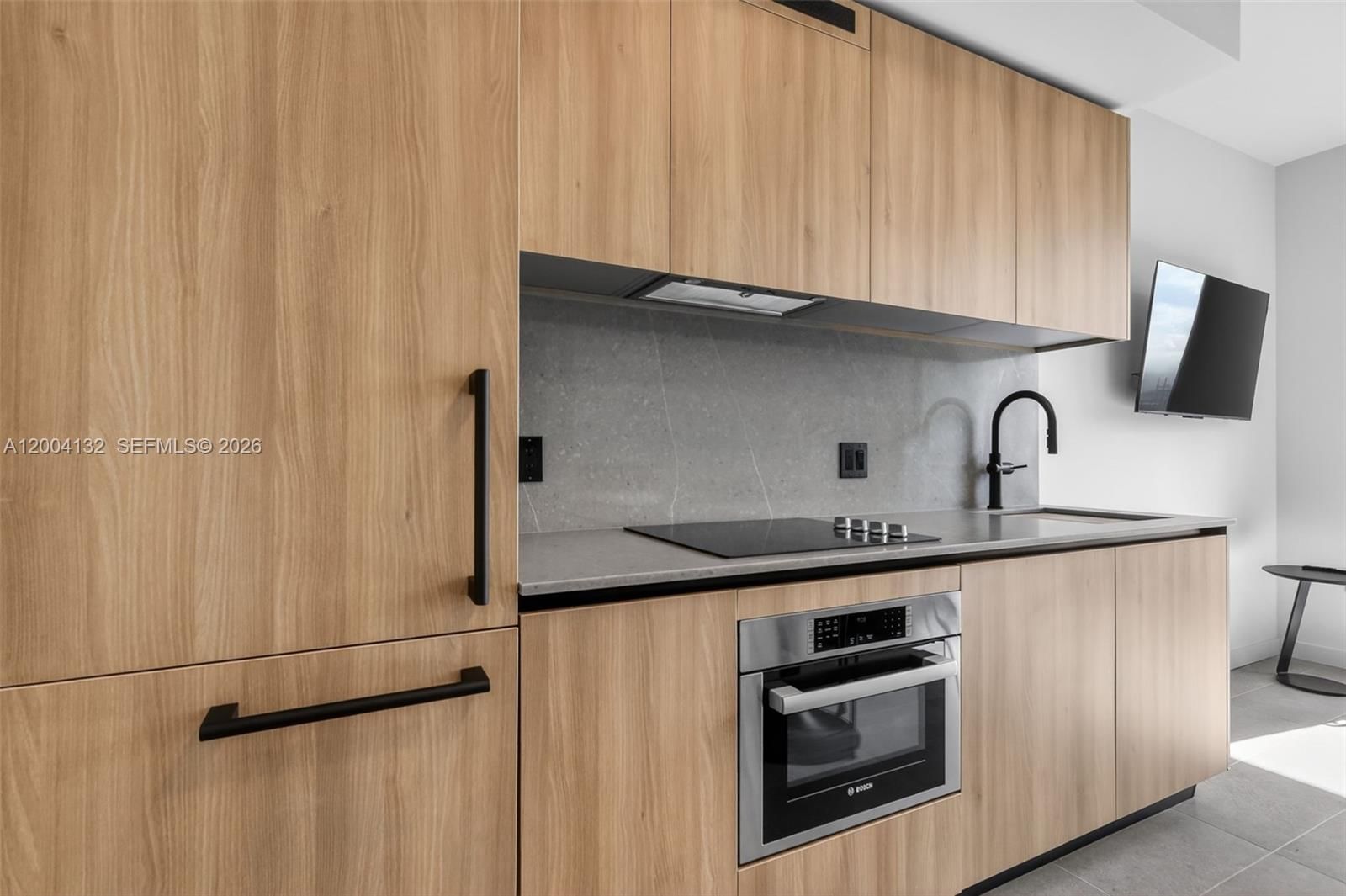 Real estate property located at 121 5th Steet #3313, Miami-dade, 501 First Residences, Miami, FL