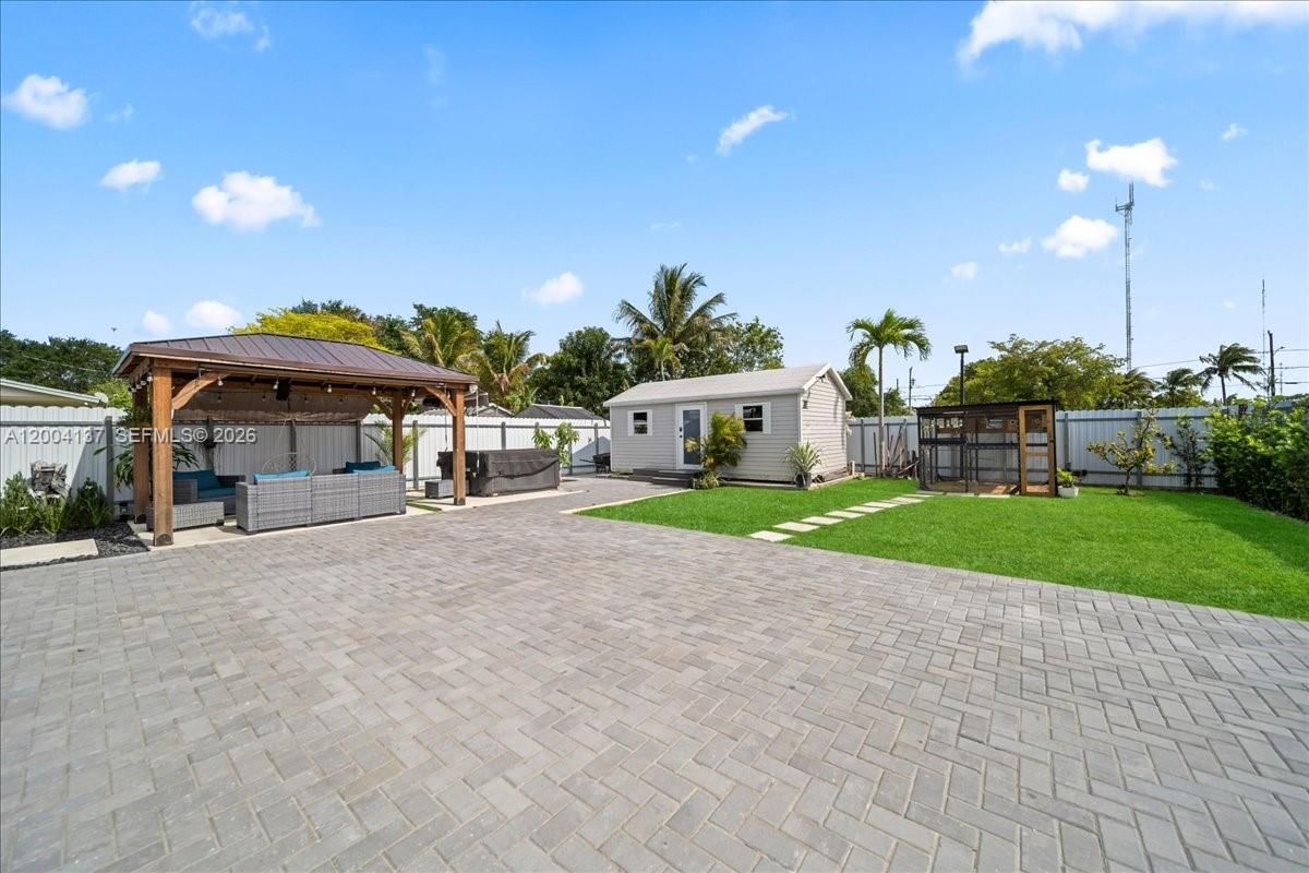 Real estate property located at 4824 19th St, Broward, Carver Ranches, West Park, FL