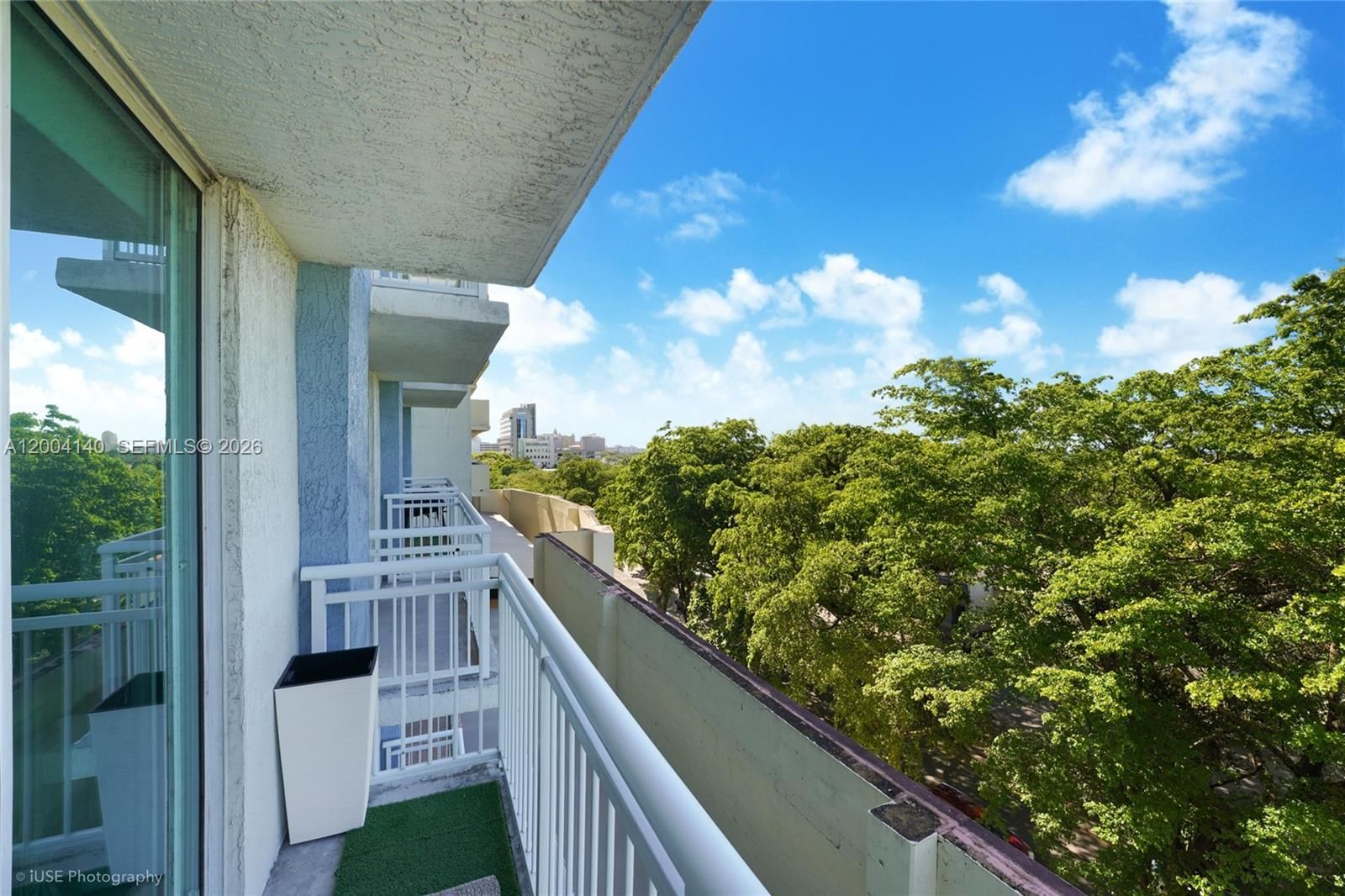 Real estate property located at 3000 Coral Way #519, Miami-dade, The Aston Condo, Miami, FL