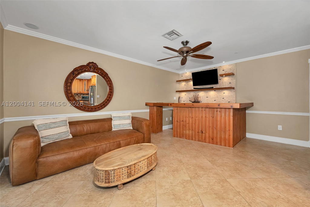 Real estate property located at 8480 180th St, Miami-dade, Pinewood Ests 3rd Addn, Palmetto Bay, FL