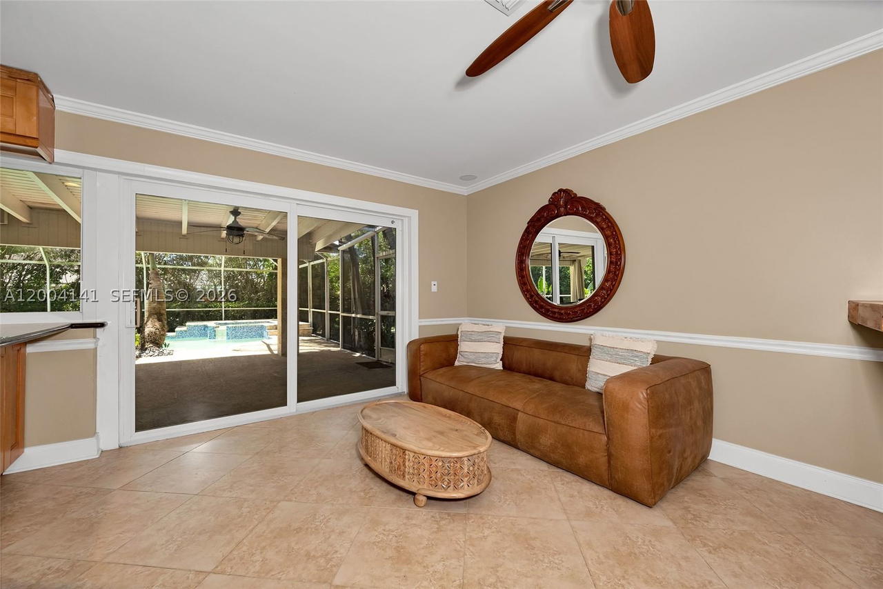 Real estate property located at 8480 180th St, Miami-dade, Pinewood Ests 3rd Addn, Palmetto Bay, FL