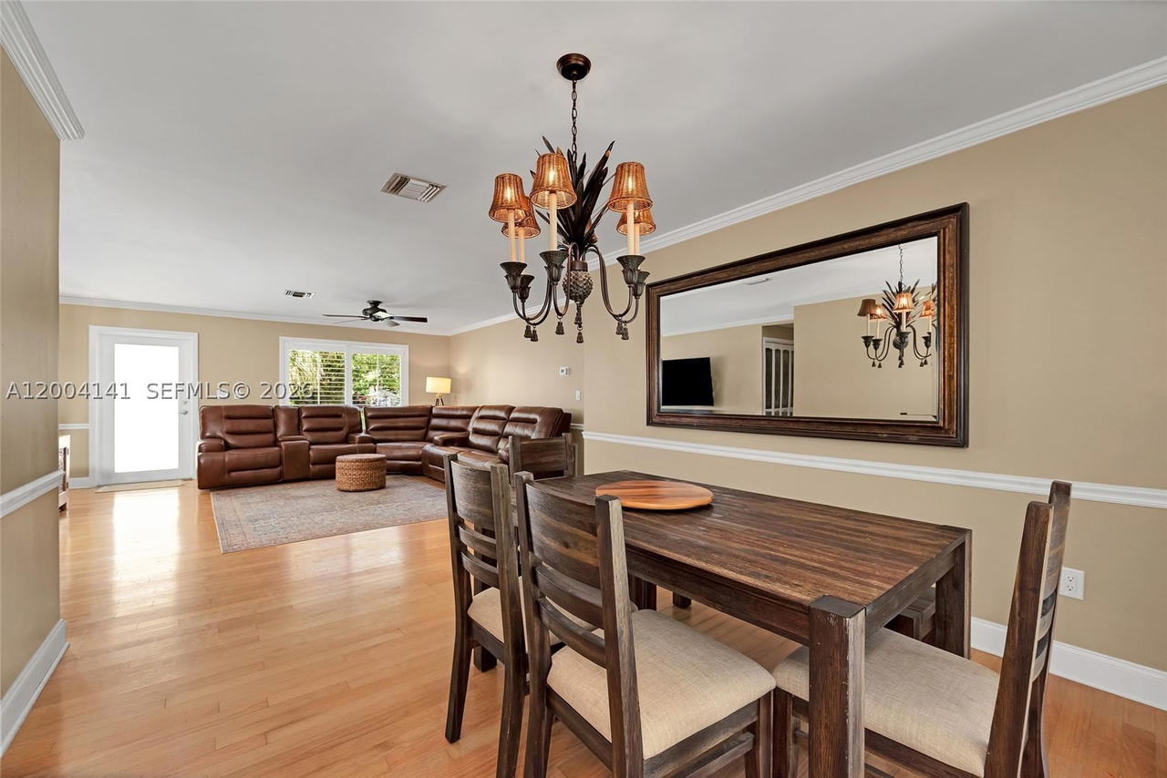 Real estate property located at 8480 180th St, Miami-dade, Pinewood Ests 3rd Addn, Palmetto Bay, FL