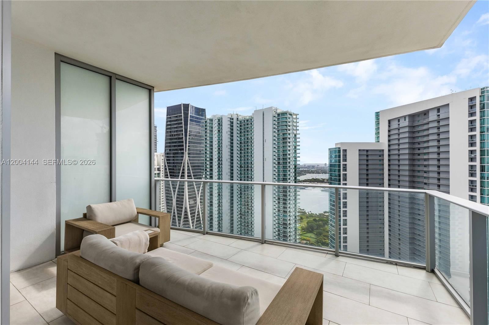 Real estate property located at 851 1st Ave #4405, Miami-dade, Paramount Miami World, Miami, FL