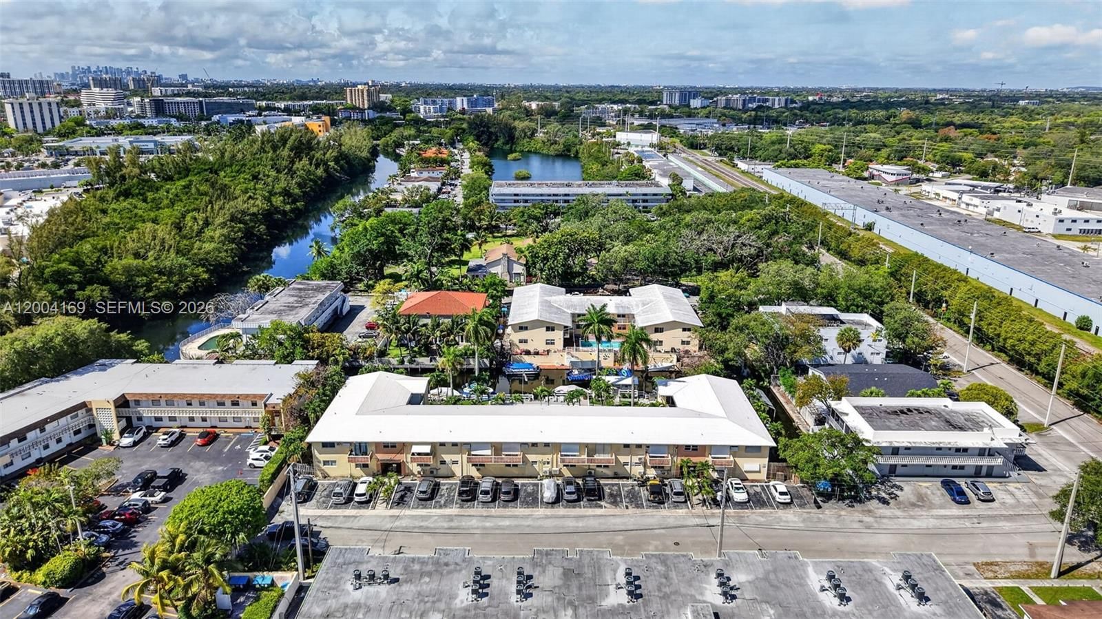 Real estate property located at 1820 Venice Park Dr #102, Miami-dade, Venice Park, North Miami, FL