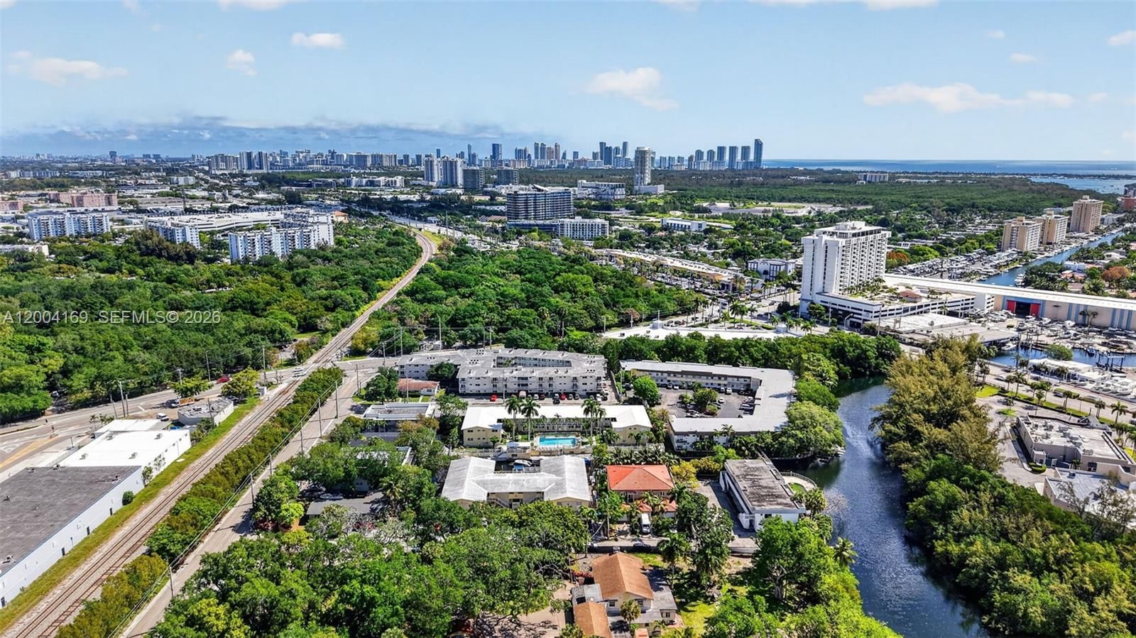 Real estate property located at 1820 Venice Park Dr #102, Miami-dade, Venice Park, North Miami, FL