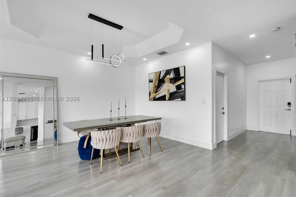 Real estate property located at 11462 69th Ter, Miami-dade, Doral Isles St Lucia, Doral, FL