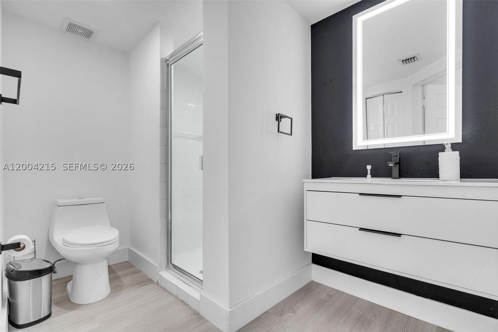 Real estate property located at 11462 69th Ter, Miami-dade, Doral Isles St Lucia, Doral, FL