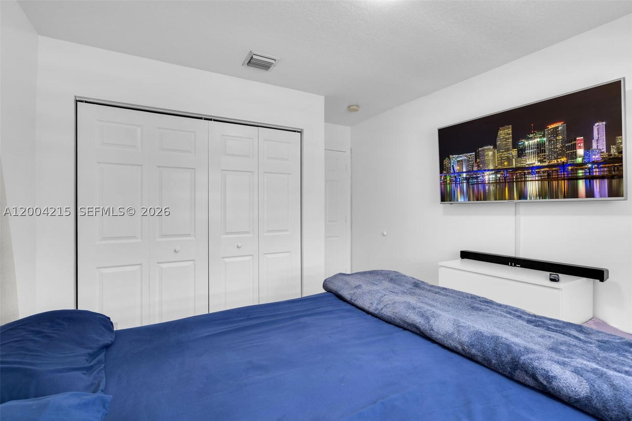 Real estate property located at 11462 69th Ter, Miami-dade, Doral Isles St Lucia, Doral, FL