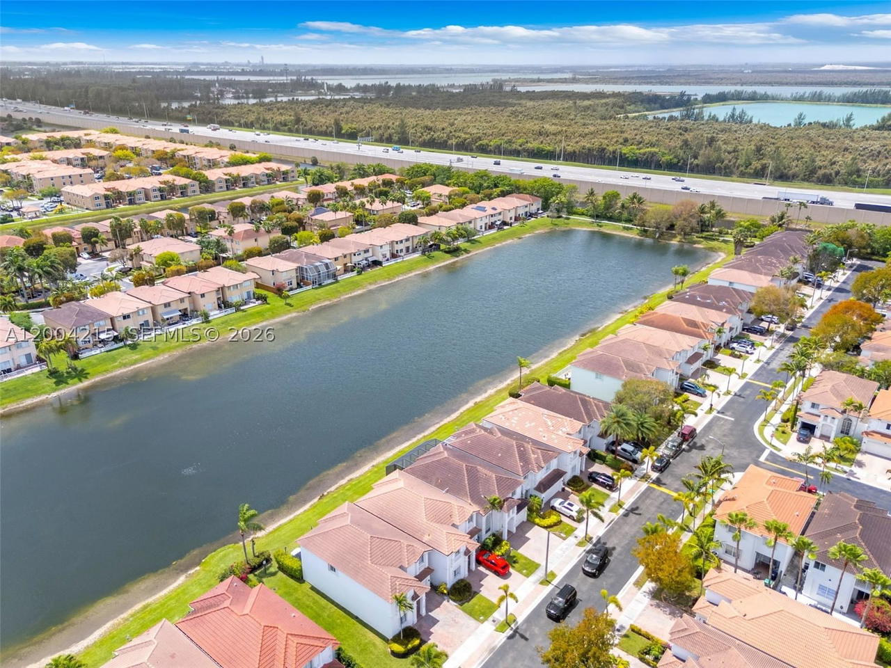 Real estate property located at 11462 69th Ter, Miami-dade, Doral Isles St Lucia, Doral, FL
