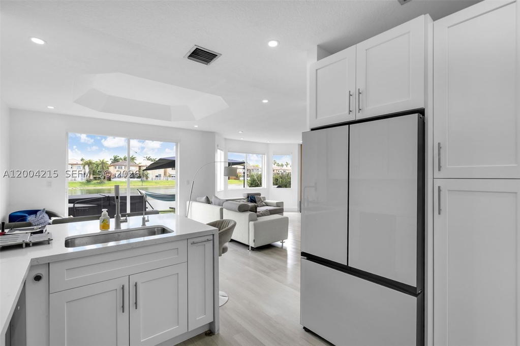 Real estate property located at 11462 69th Ter, Miami-dade, Doral Isles St Lucia, Doral, FL