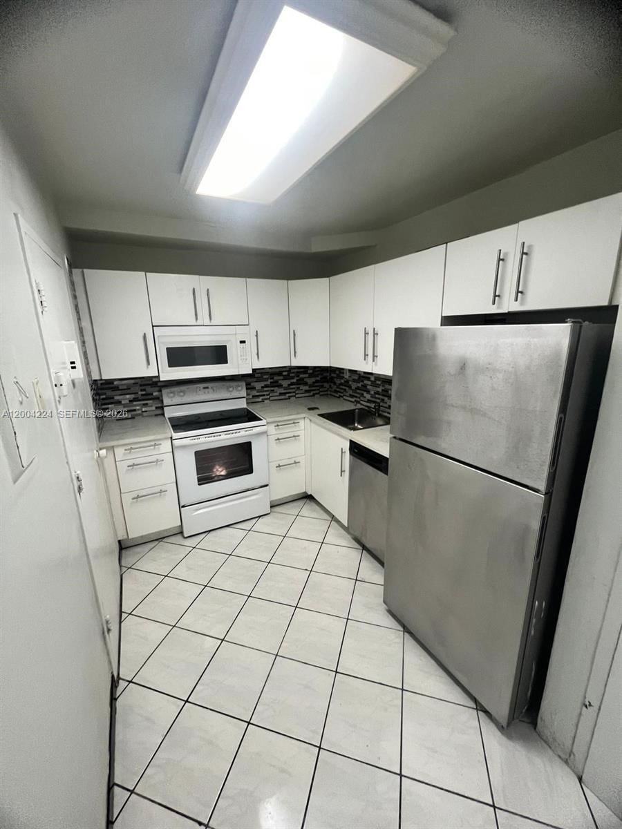 Real estate property located at 1865 79th St Csw PH-J, Miami-dade, Kennedy House Condo, North Bay Village, FL