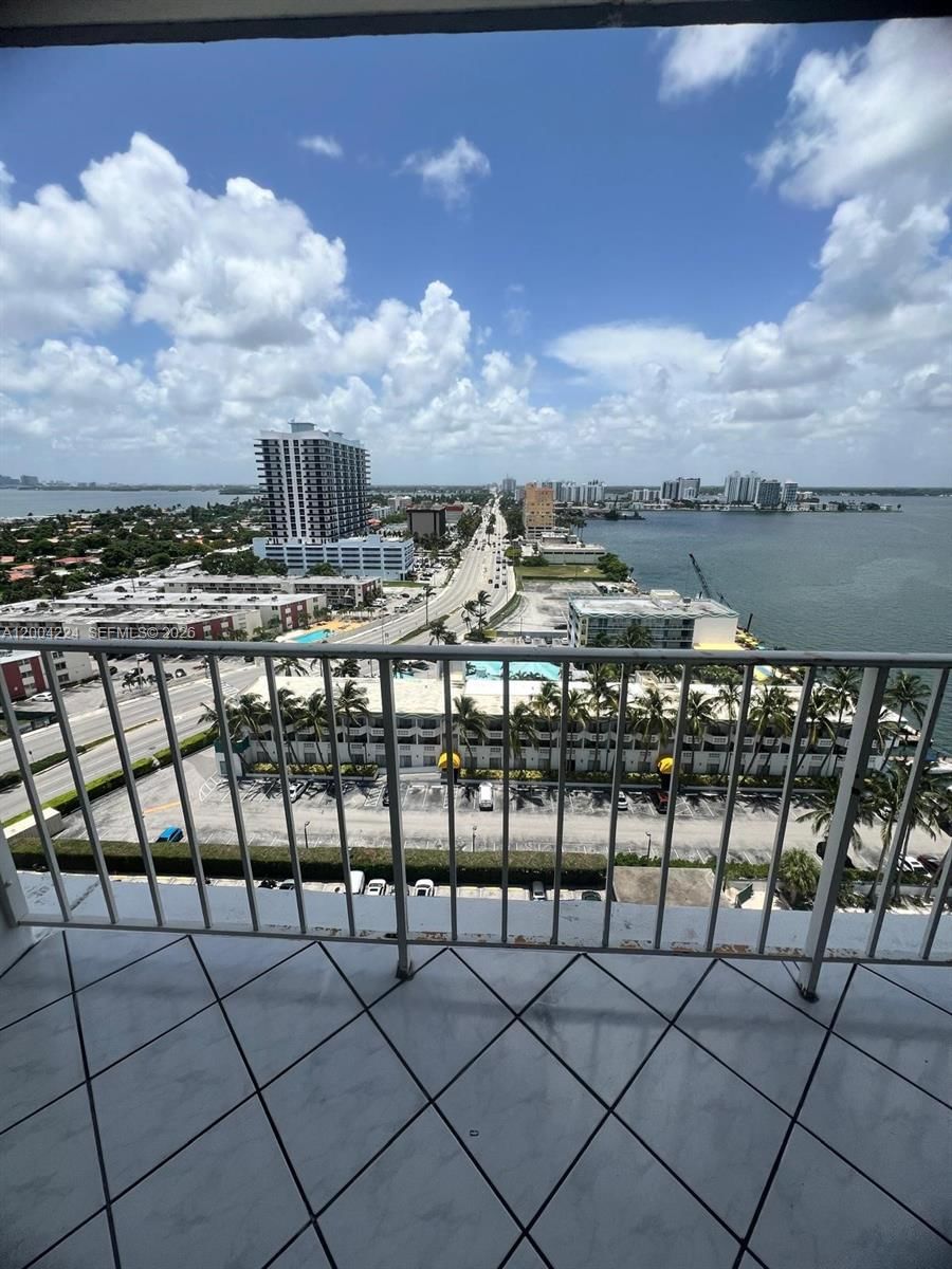 Real estate property located at 1865 79th St Csw PH-J, Miami-dade, Kennedy House Condo, North Bay Village, FL