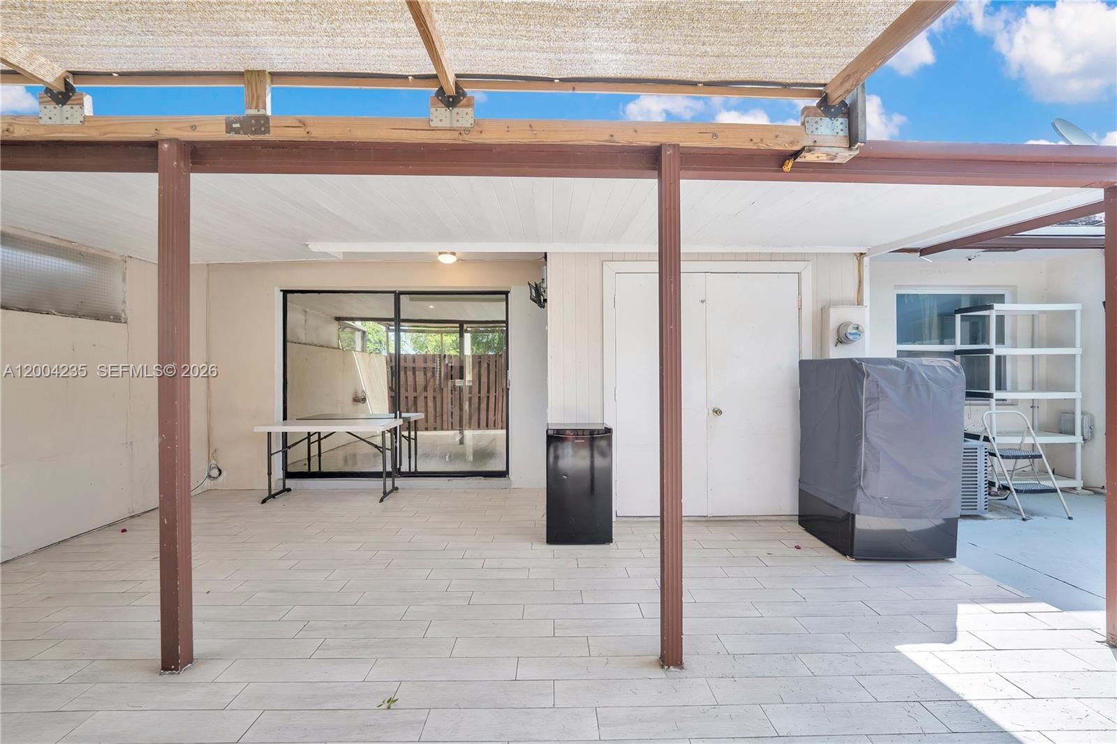 Real estate property located at 5222 139th Pl, Miami-dade, Bent Tree Center, Miami, FL