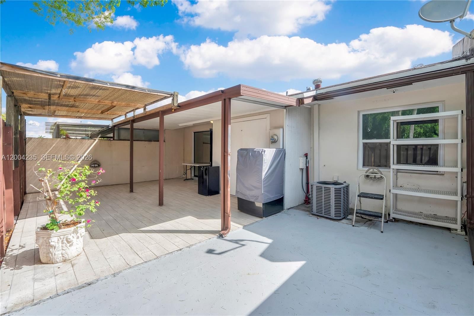 Real estate property located at 5222 139th Pl, Miami-dade, Bent Tree Center, Miami, FL