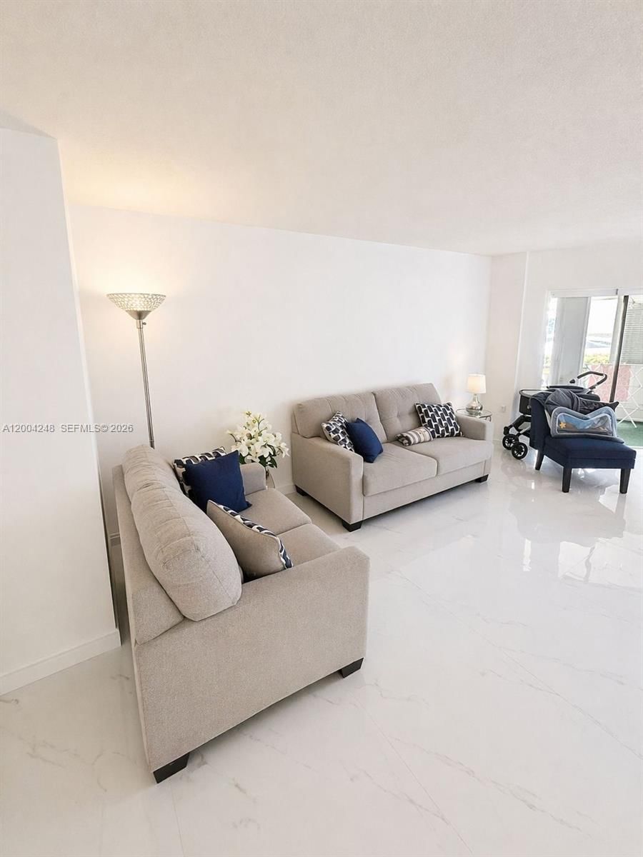 Real estate property located at 6555 Broward Blvd #111, Broward, Plantation Club C Condo, Plantation, FL