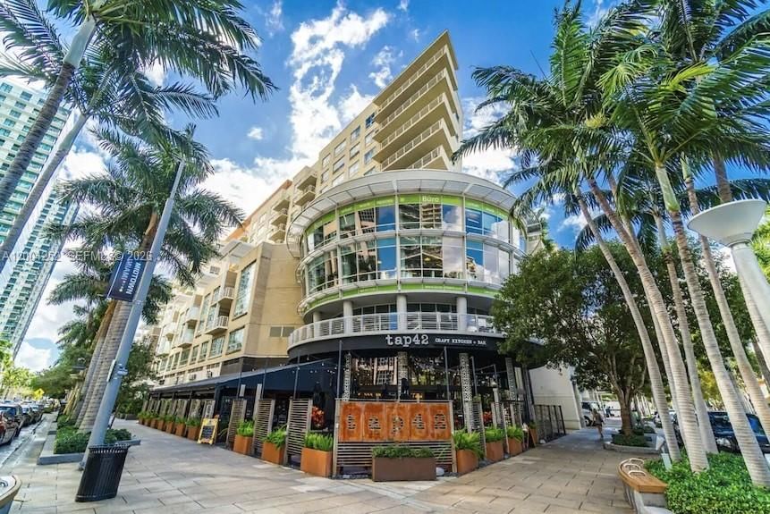 Real estate property located at 3250 1st Ave #913, Miami-dade, Midblock Miami Condo, Miami, FL