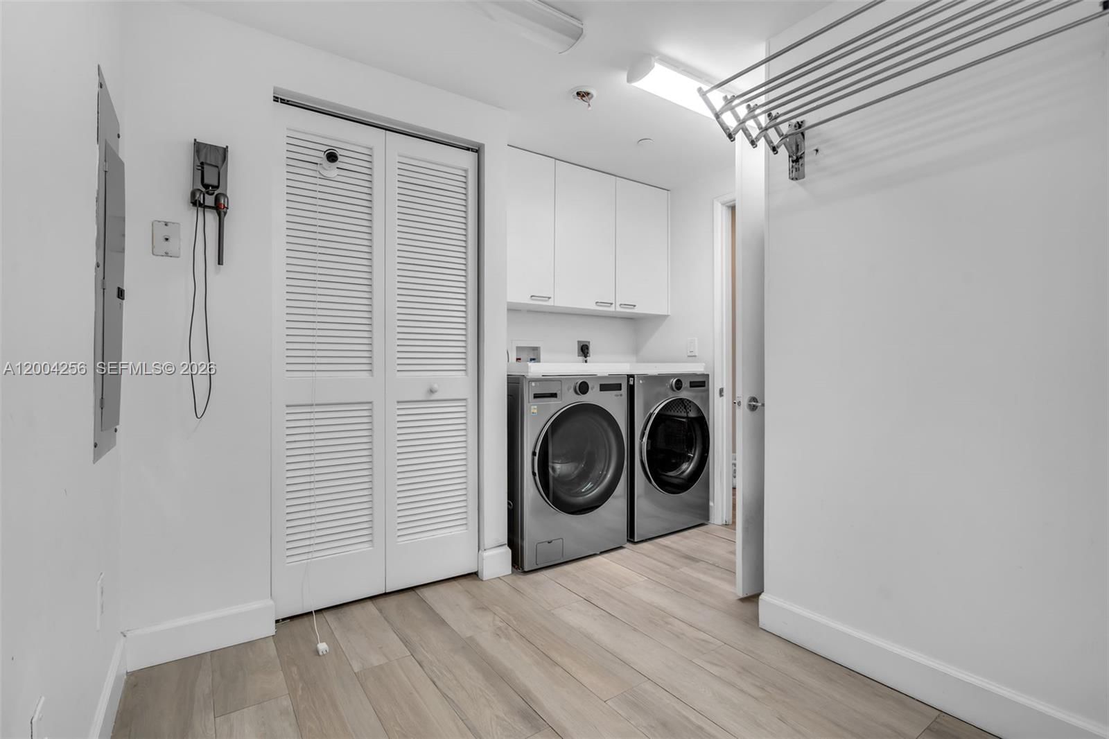 Real estate property located at 791 Crandon Blvd #302, Miami-dade, Ocean Tower Two Condo, Key Biscayne, FL