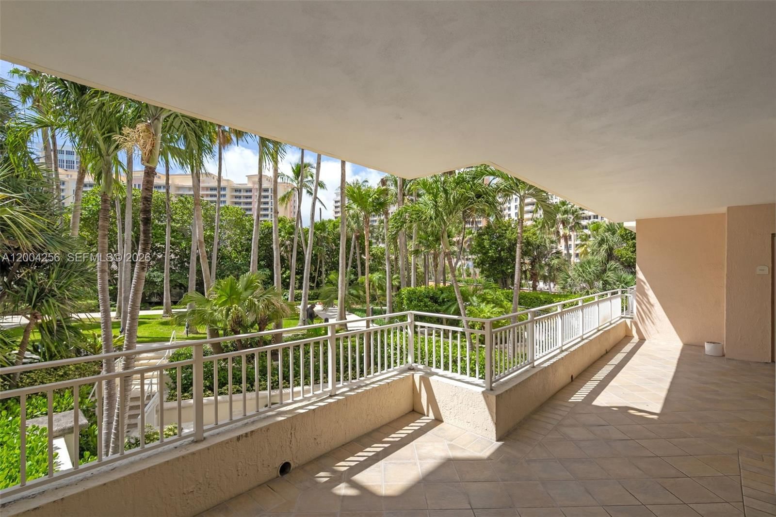 Real estate property located at 791 Crandon Blvd #302, Miami-dade, Ocean Tower Two Condo, Key Biscayne, FL