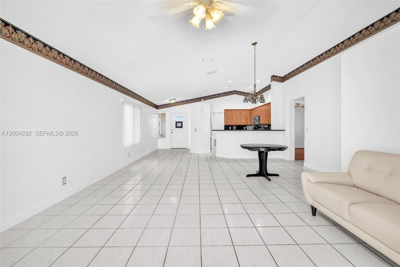 Real estate property located at 1600 Salerno Cir, Broward, Sectors 3 & 4 Boundary Pl, Weston, FL