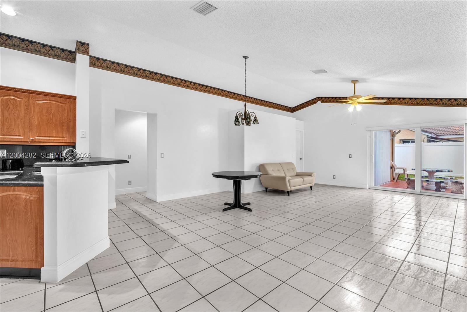 Real estate property located at 1600 Salerno Cir, Broward, Sectors 3 & 4 Boundary Pl, Weston, FL