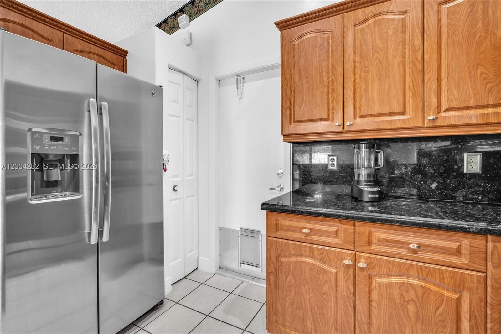 Real estate property located at 1600 Salerno Cir, Broward, Sectors 3 & 4 Boundary Pl, Weston, FL